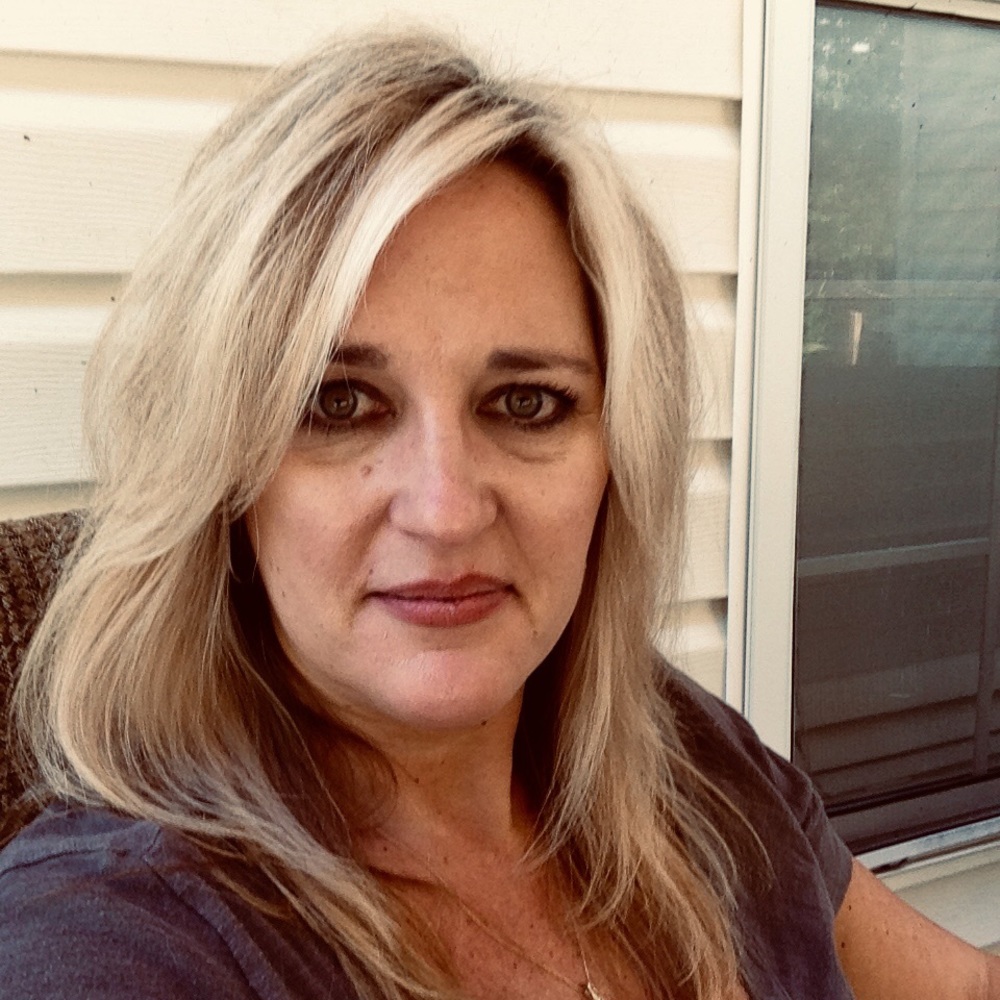 Meet your Posher, Jennifer